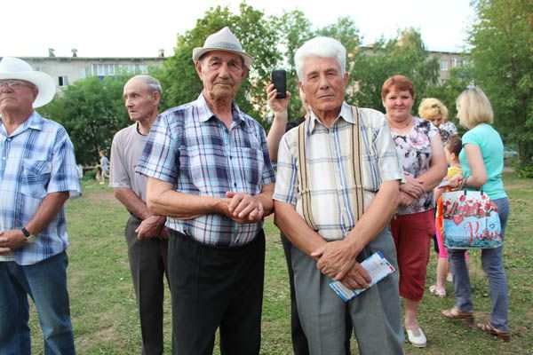 В Лениногорске Праздники двора начались