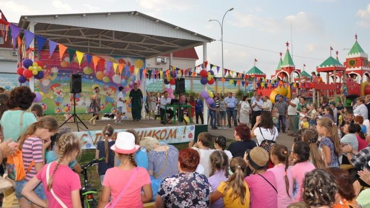 Лениногорцев приглашают на Праздники двора