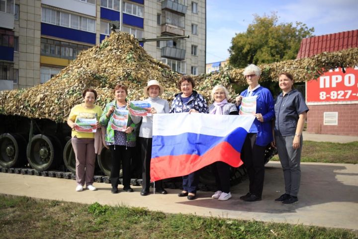 Активисты волонтерского движения «СВОих не бросаем!» отправили в СВО 144 маскировочные сети