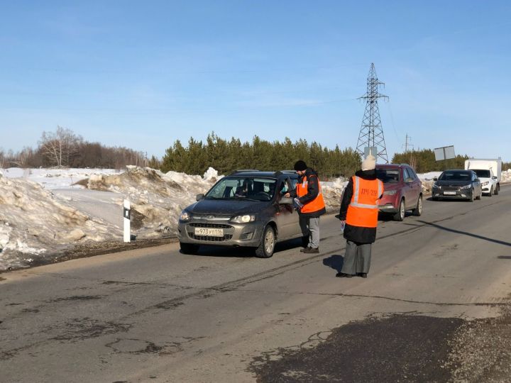 Инспекторы ГИБДД Лениногорска напомнили водителям, что железная дорога не прощает ошибок