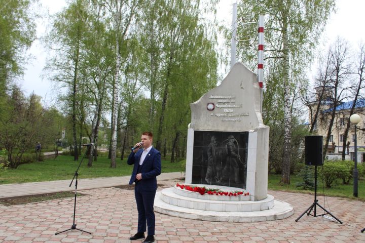 В Лениногорске прошел митинг, посвященный 38-ой годовщине Чернобыльской катастрофы