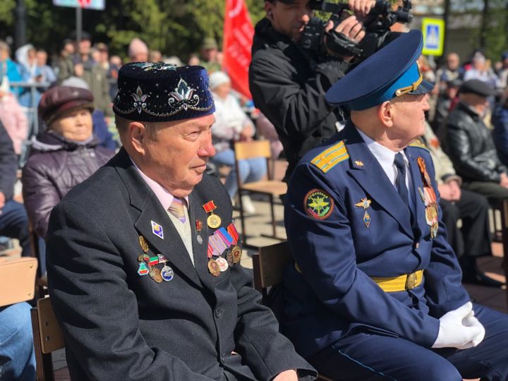 В Лениногорске у монумента «Вечный огонь» состоялся митинг в честь 79-ой годовщины Великой Победы