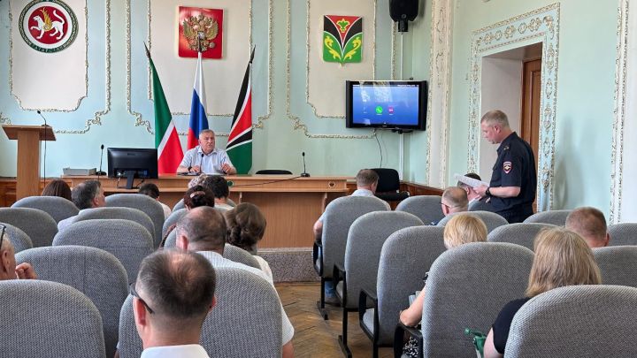 В Лениногорске главной темой «делового понедельника» главы района стала безопасность на водных объектах