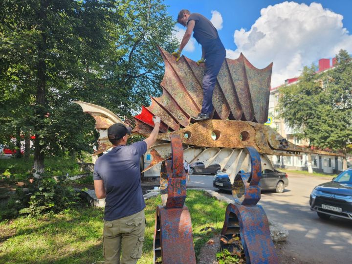 В Лениногорске энтузиасты отремонтировали арт-объект пятидесятилетней давности